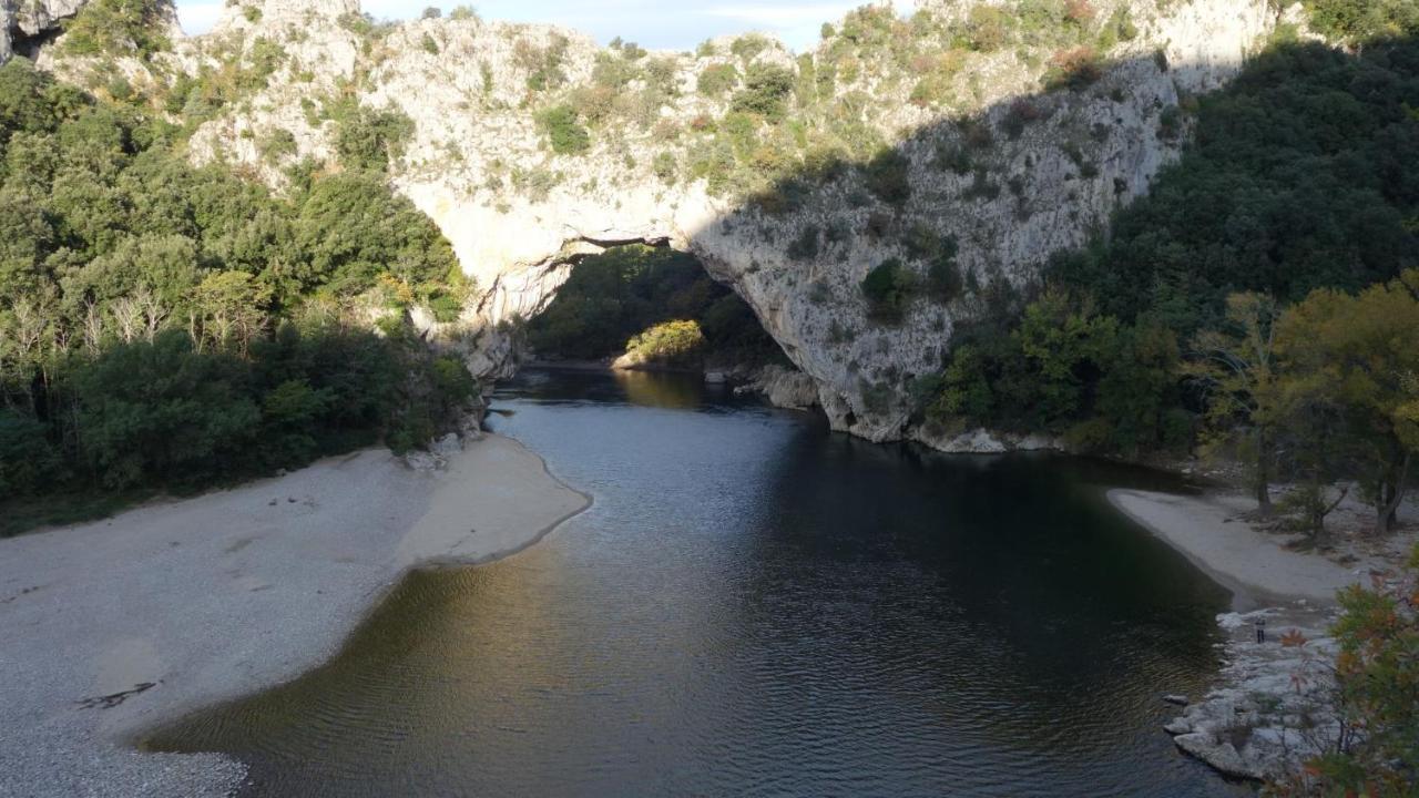 Gites Du Combeau Saint-Maurice-dʼIbie Kültér fotó